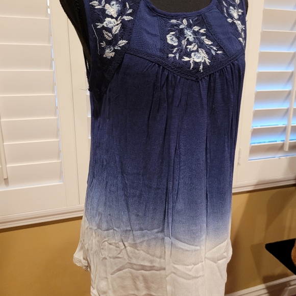 Xhilaration tunic size Medium - Picture 3 of 14